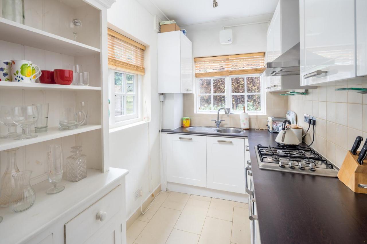 Charming 2Br Flat With Patio In Hammersmith Londres Extérieur photo